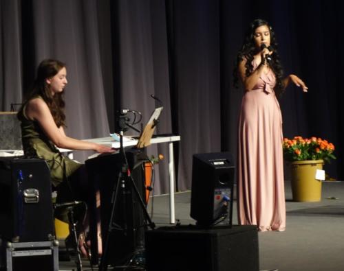 Saruuky Chanthirakanthan und Marlen Schuldt Abi2020