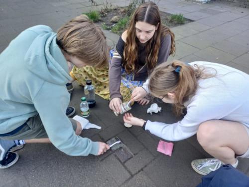 Abitur_2025_Stolpersteinaktion (4)